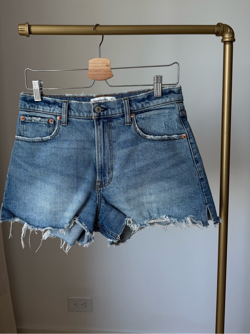 Abercrombie High Rise Cutoff Denim Shorts Size 27 - Picture 2 of 8